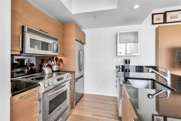 $495,000 | 1350 Main Street, Unit 502, Sarasota, FL 34236