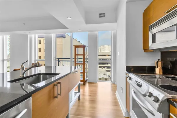 $495,000 | 1350 Main Street, Unit 502, Sarasota, FL 34236