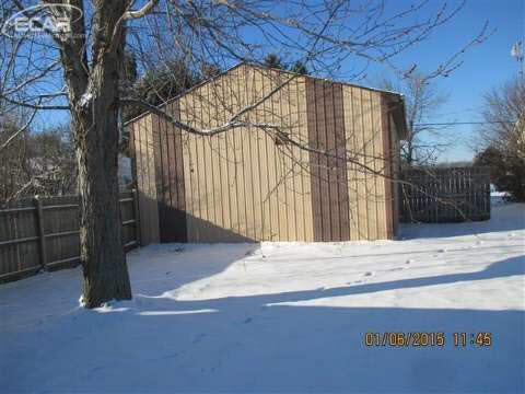 9140 North Center Road Clio, MI 48420 - Photo 5 of 27 20427633-4.JPG