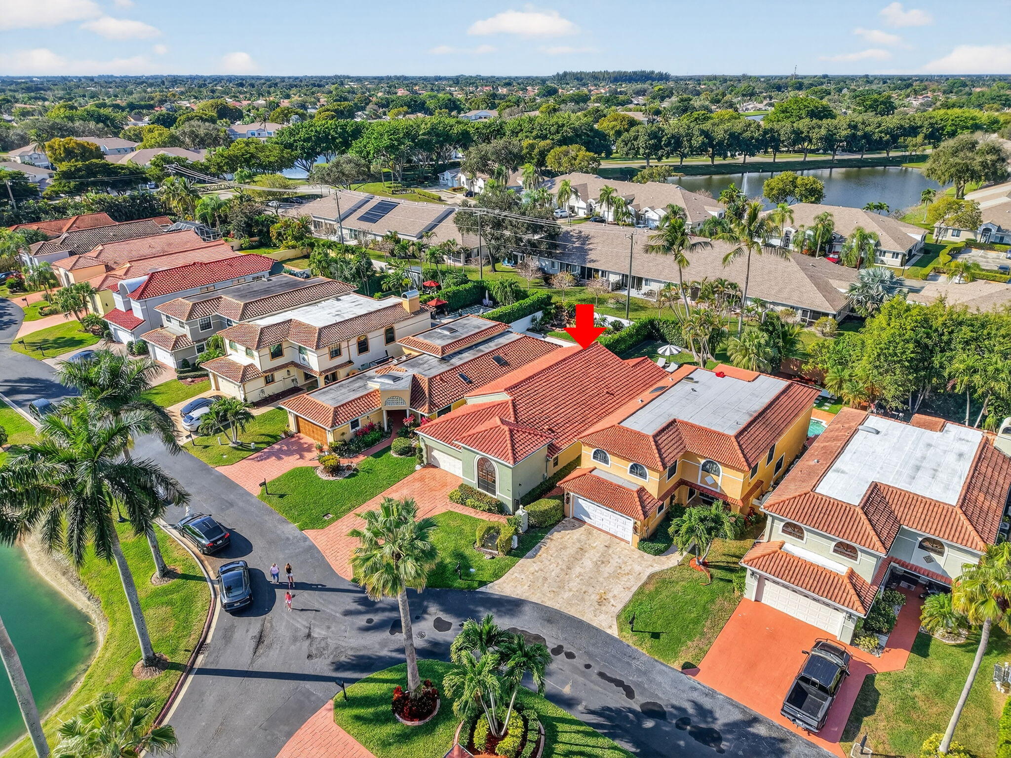 9060 Villa Portofino Circle Boca Raton, FL 33496 - Photo 46 of 47 an aerial view of residential houses with outdoor space
