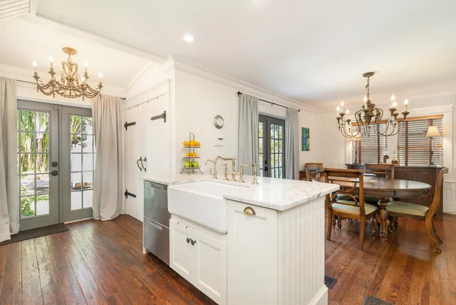 $1,575,000 | 441 33rd Street, West Palm Beach, FL 33407