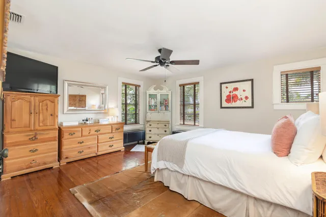 $1,575,000 | 441 33rd Street, West Palm Beach, FL 33407