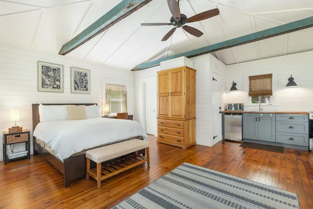 $1,575,000 | 441 33rd Street, West Palm Beach, FL 33407