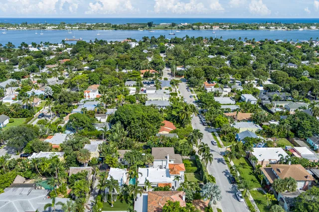 $1,575,000 | 441 33rd Street, West Palm Beach, FL 33407