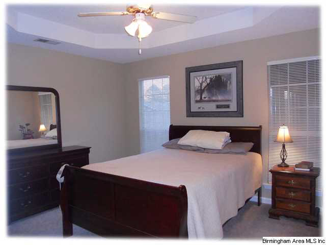 121 Cambridge Pointe Circle Alabaster, AL 35007 - Photo 11 of 22