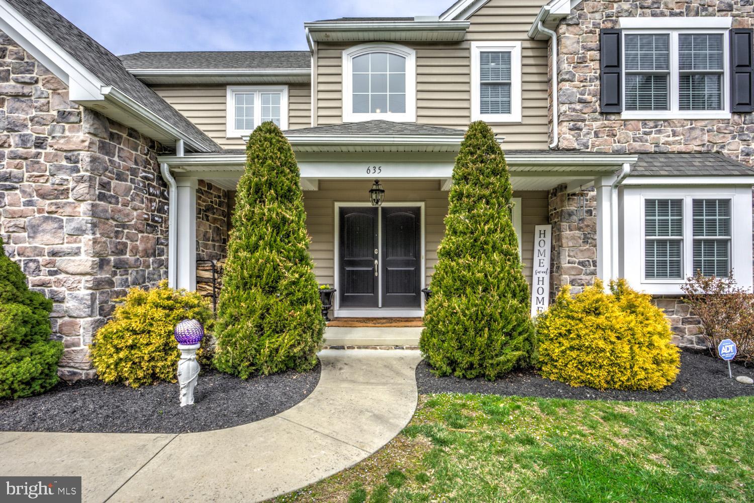 635 West Church Road Ephrata, PA 17522 - Photo 4 of 94