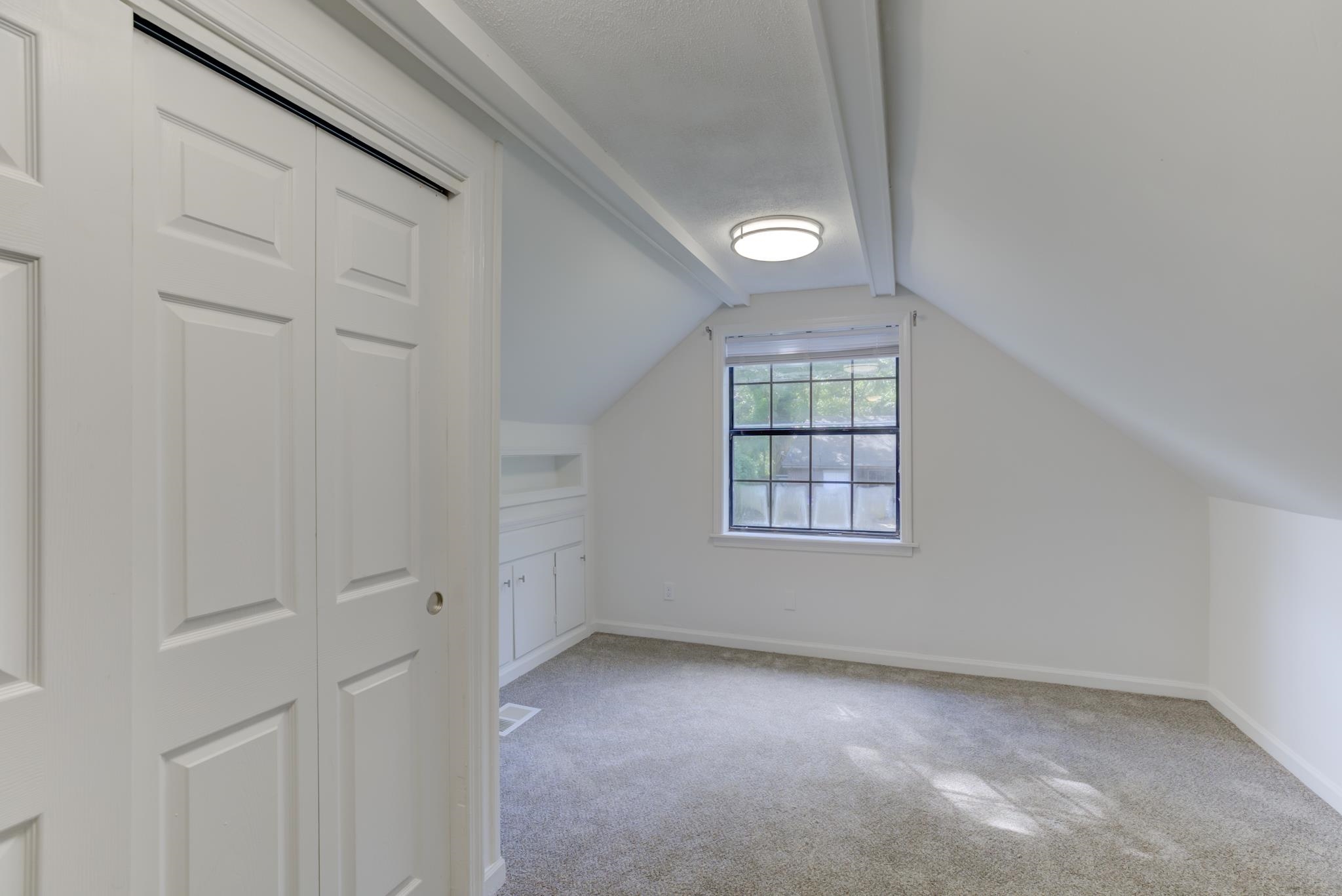 5724 Green Valley Road Memphis, TN 38135 - Photo 19 of 25 Located UPstairs across from Balcony/Loft Bonus Area