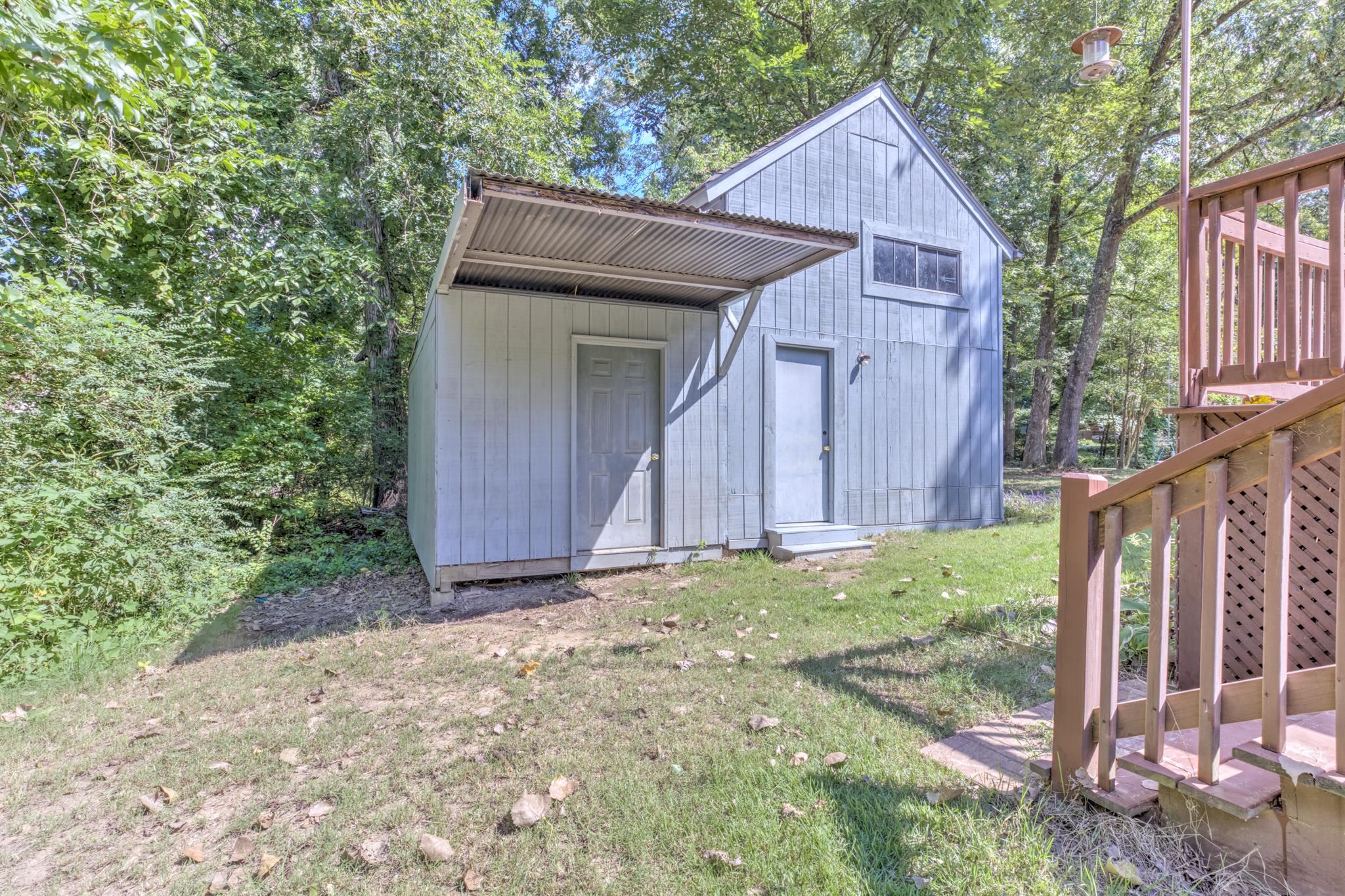 5724 Green Valley Road Memphis, TN 38135 - Photo 23 of 25 Also a lean to covering to protect from rain