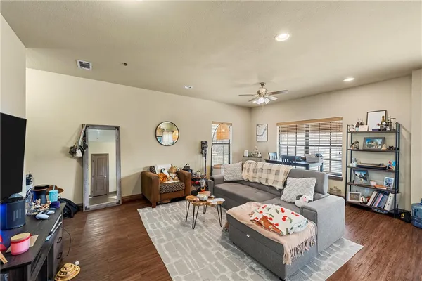 $235,000 | 2410 2nd Street South, Unit 1272, Waco, TX 76706