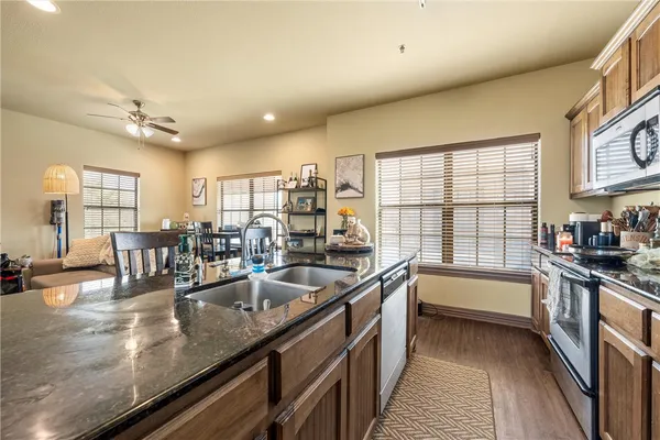 $235,000 | 2410 2nd Street South, Unit 1272, Waco, TX 76706