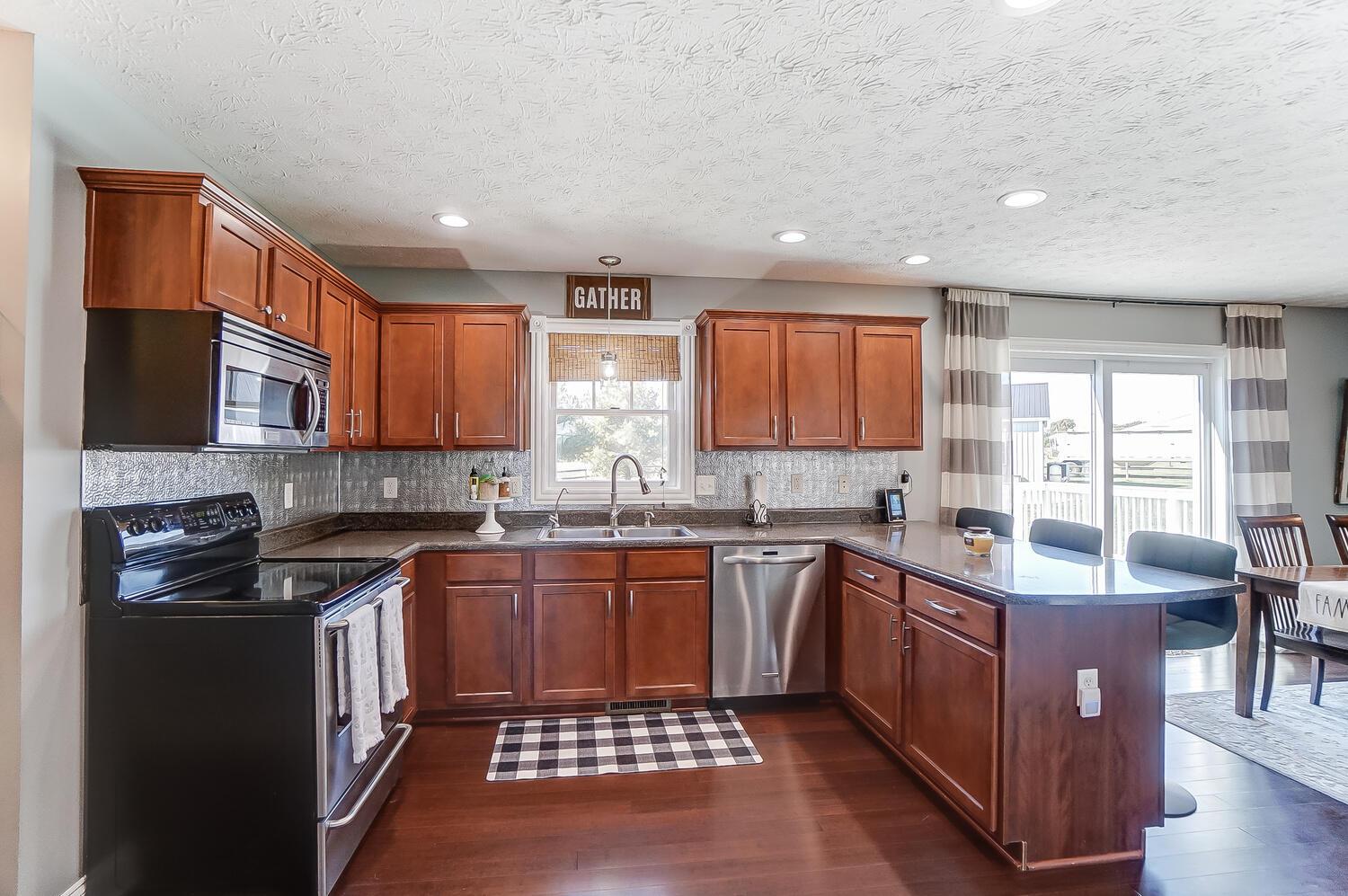 1823 East County Line Road Springfield, OH 45502 - Photo 22 of 89 50030416-022_web