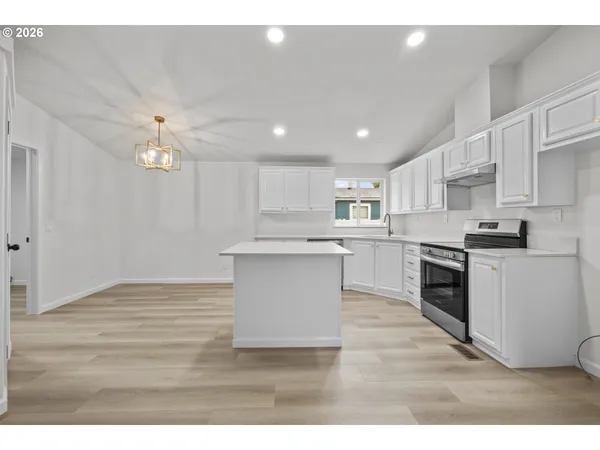 $389,900 | 20983 Brentwood Court Northeast, Donald, OR 97020