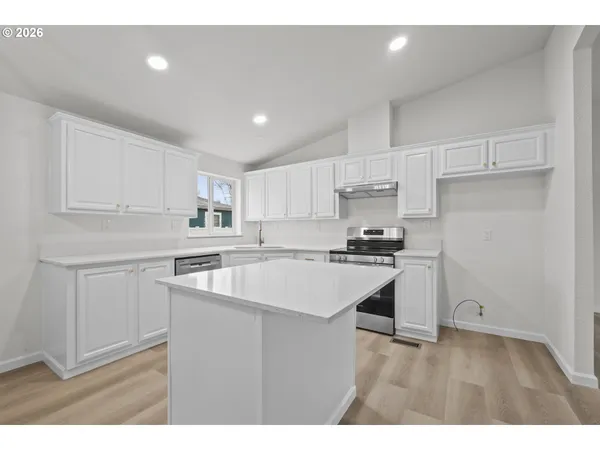 $389,900 | 20983 Brentwood Court Northeast, Donald, OR 97020
