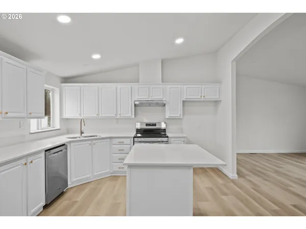 $389,900 | 20983 Brentwood Court Northeast, Donald, OR 97020