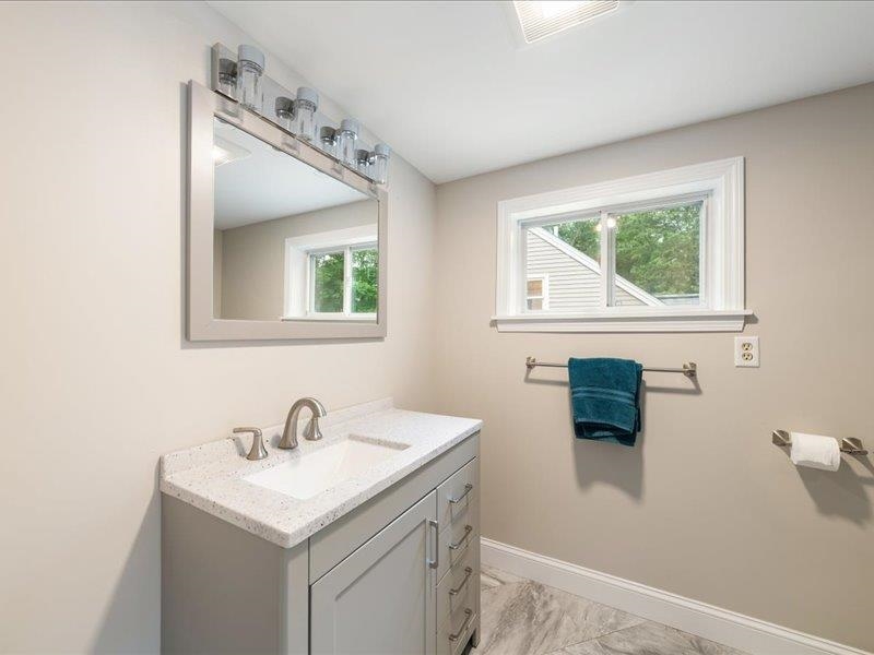 71 Marblehead Road Windham, NH 03087 - Photo 41 of 55