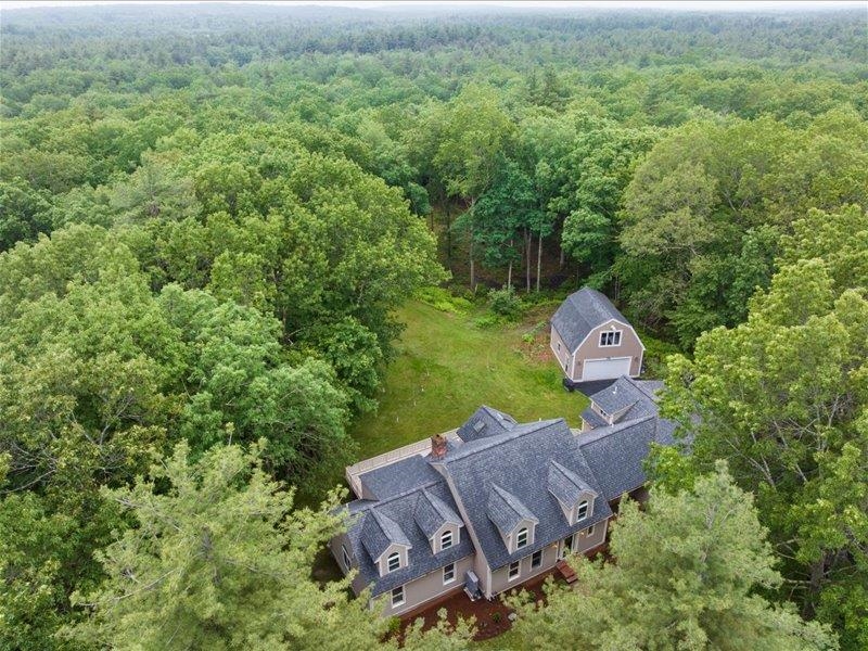71 Marblehead Road Windham, NH 03087 - Photo 5 of 55