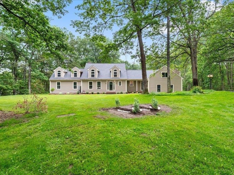 71 Marblehead Road Windham, NH 03087 - Photo 6 of 55