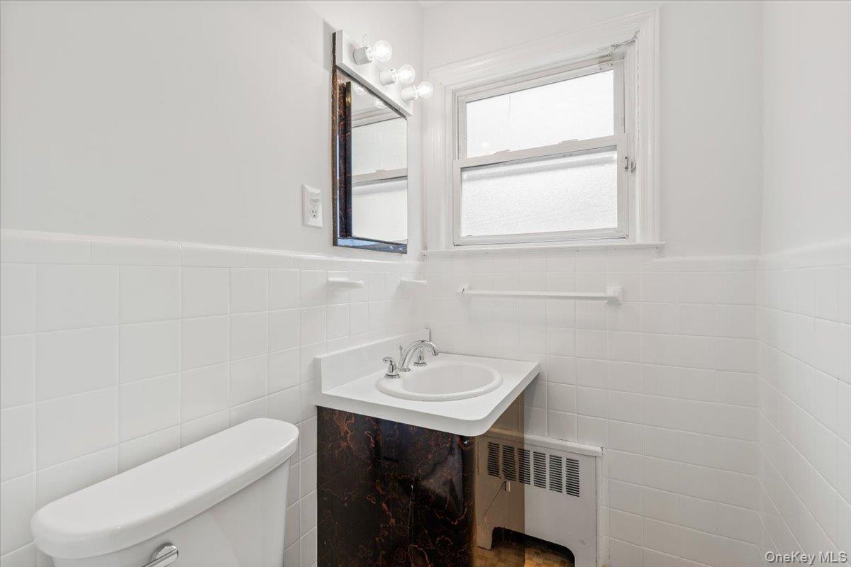 23 Lakeview Road New Rochelle, NY 10804 - Photo 19 of 27