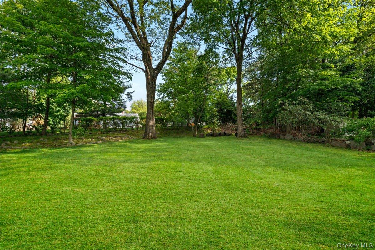 23 Lakeview Road New Rochelle, NY 10804 - Photo 26 of 27