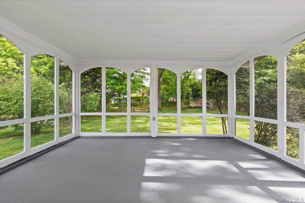 23 Lakeview Road New Rochelle, NY 10804 - Photo 10 of 27