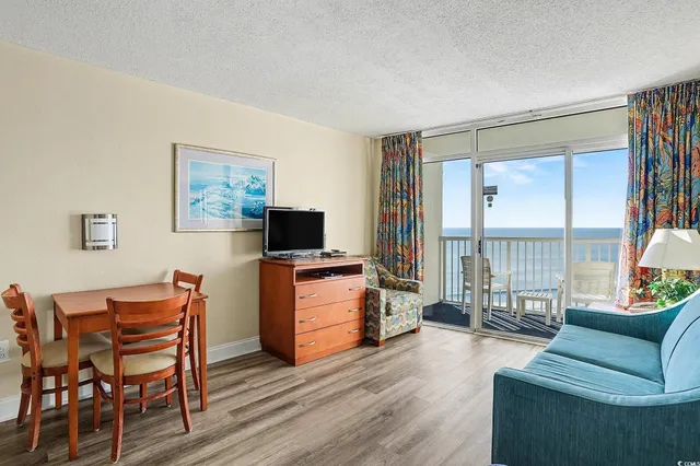 $250,000 | 158 Seawatch Drive, Unit 1107, Myrtle Beach, SC 29572