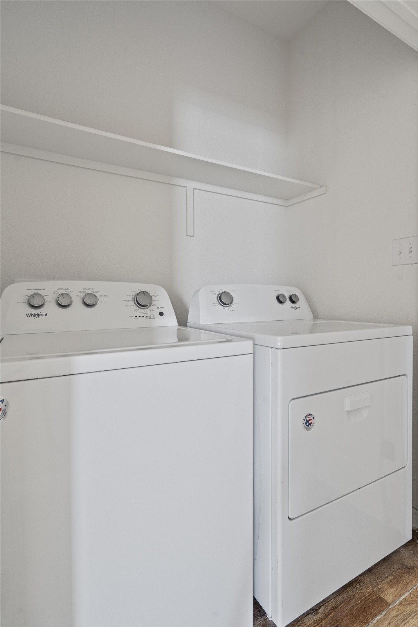 205 Athena Way Jarrell, TX 76537 - Photo 16 of 17 Washer/ Dryer included