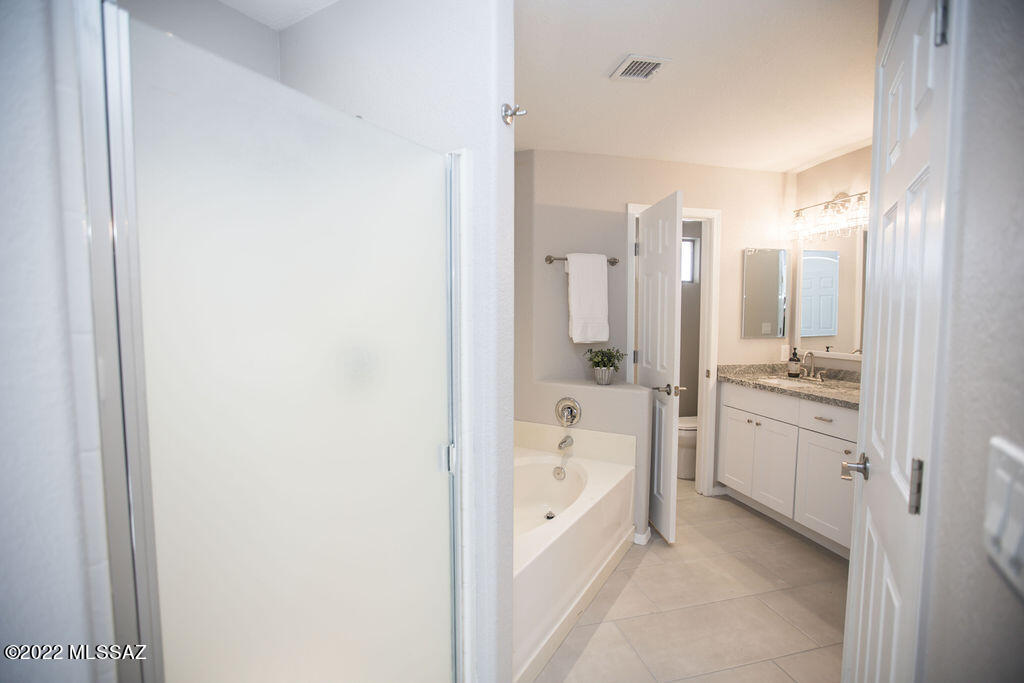 8714 North Frampton Place Tucson, AZ 85742 - Photo 9 of 46
