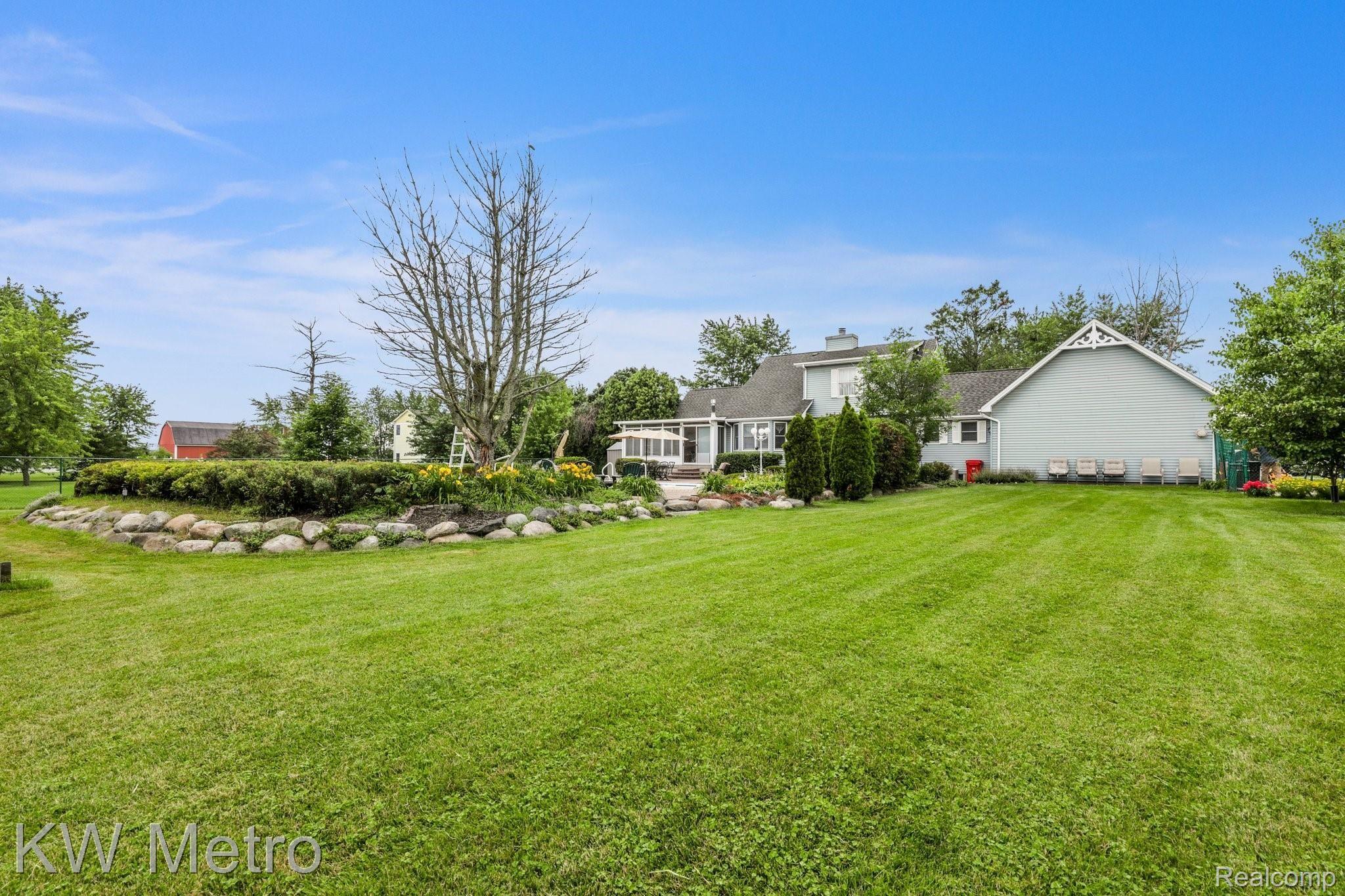 53700 North Foster Road New Baltimore, MI 48051 - Photo 42 of 43 43-web-or-mls-53700 North Foster Road Chesterfield0040.jpg