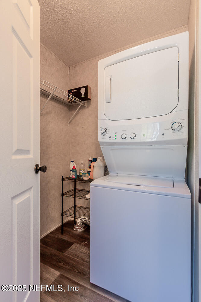 475 AJ Mills Road Ponte Vedra, FL 32081 - Photo 30 of 34 a utility room with dryer and washer