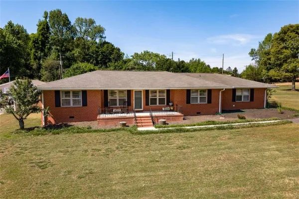 $315,000 | 338 Virginia Lane, Hull, GA 30646