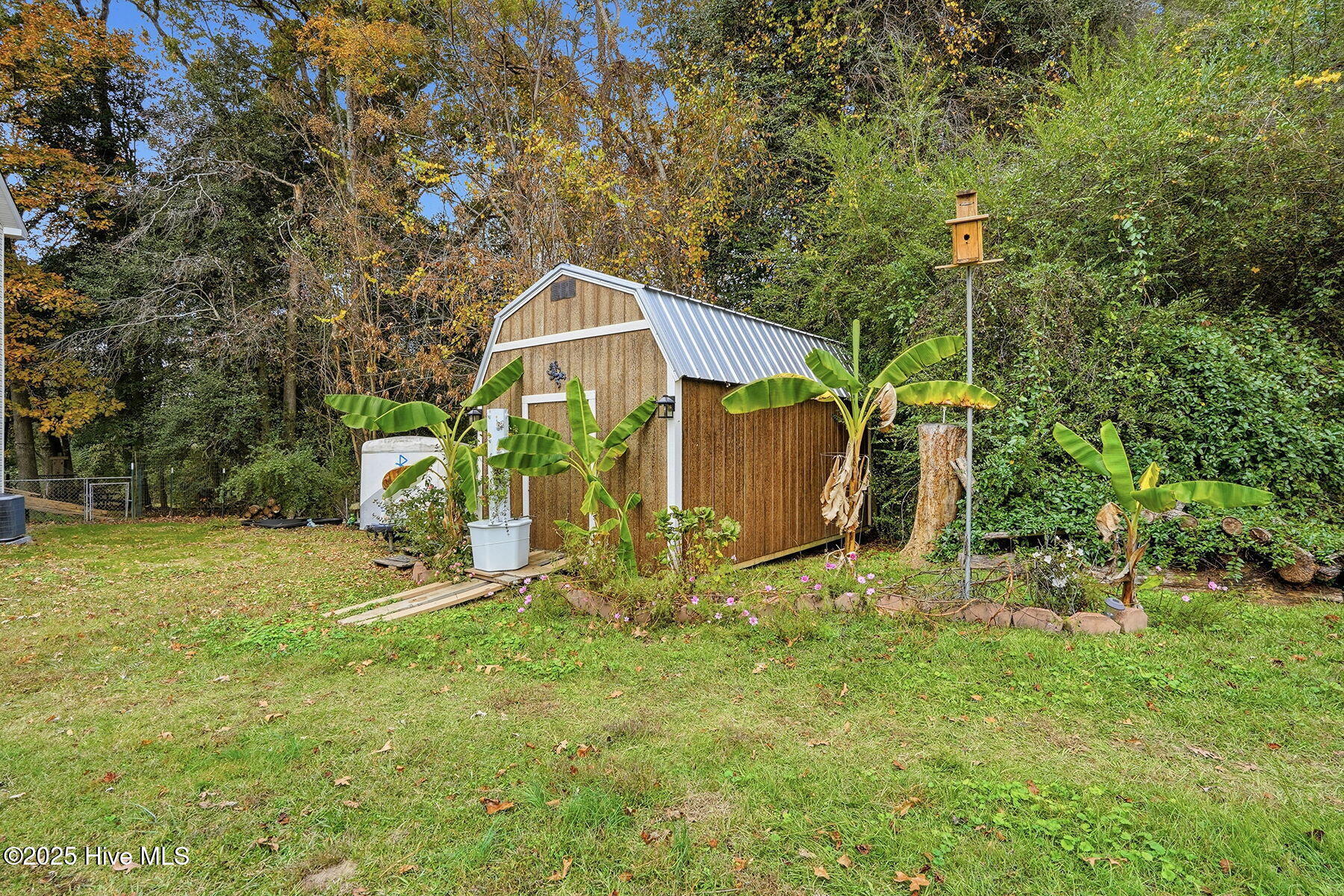 116 Meadow Ridge Drive Willow Spring, NC 27592 - Photo 28 of 34 28-web-or-mls-116 Meadow Ridge Ln-119