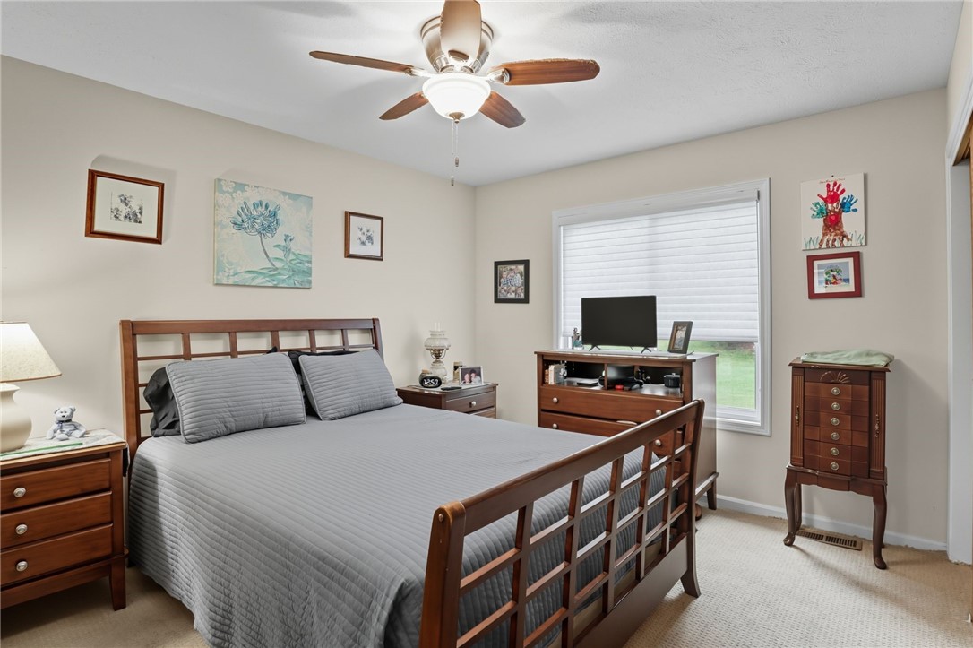 107 Cranbrook Terrace Webster, NY 14580 - Photo 15 of 28 Bedroom 1