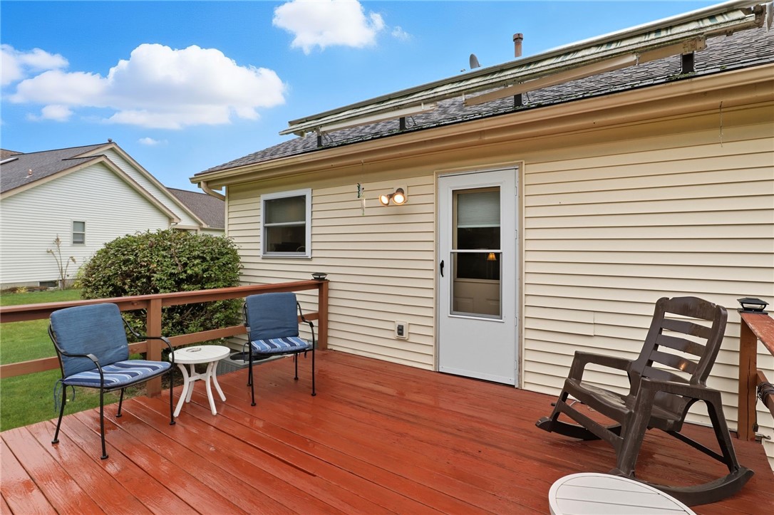107 Cranbrook Terrace Webster, NY 14580 - Photo 27 of 28 Back deck