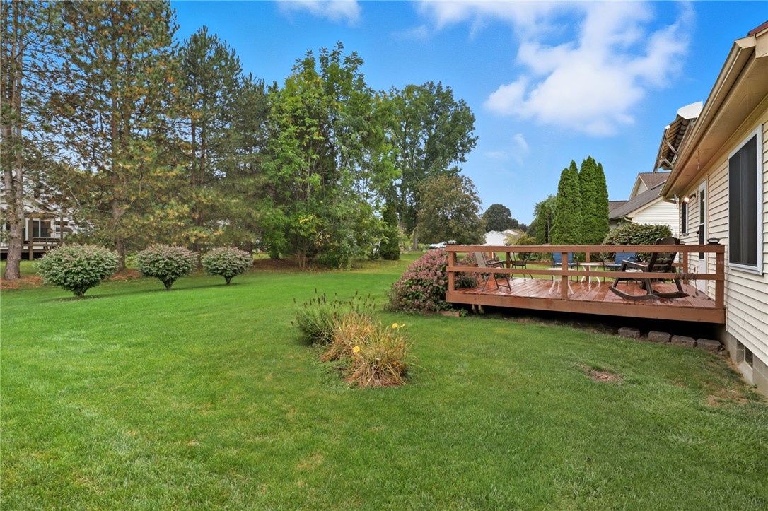 107 Cranbrook Terrace Webster, NY 14580 - Photo 28 of 28 Back yard