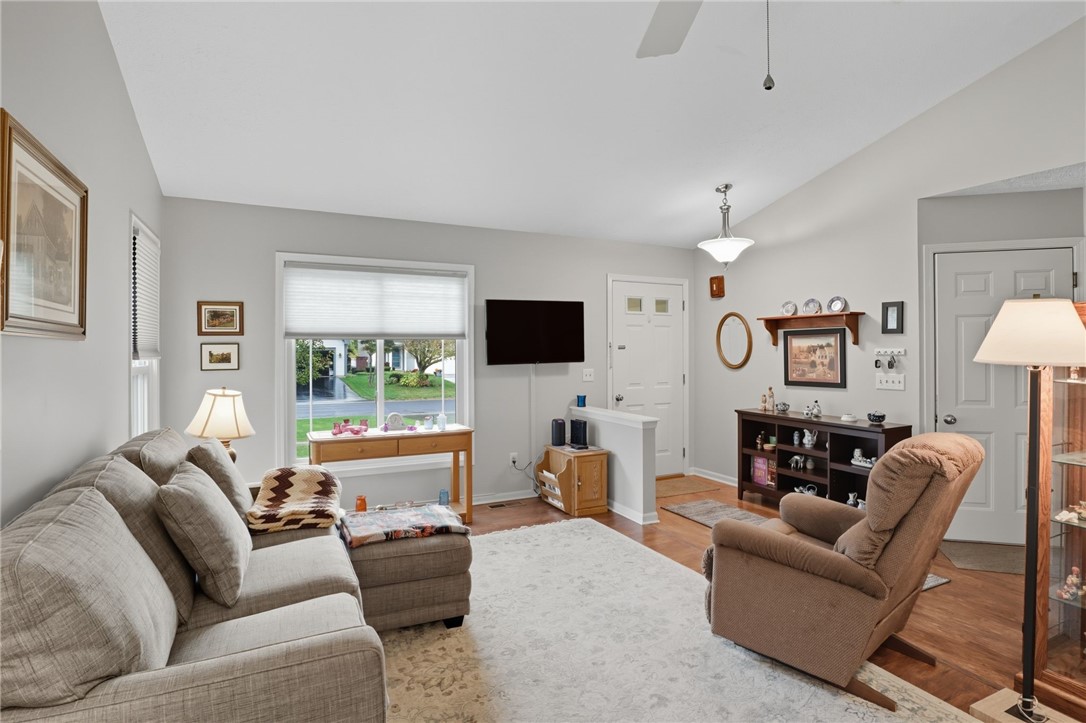 107 Cranbrook Terrace Webster, NY 14580 - Photo 7 of 28 Living room
