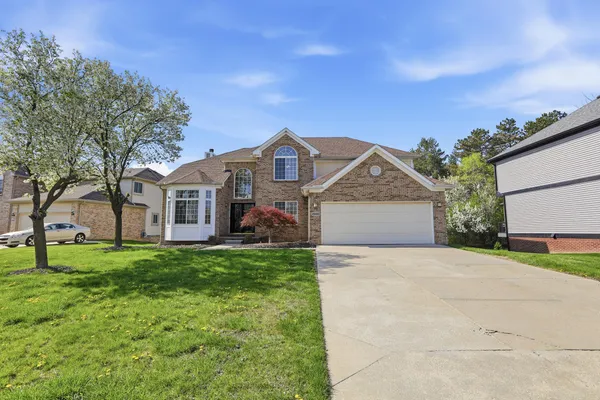 $3,295 | 26493 Isleworth Point, Southfield, MI 48034