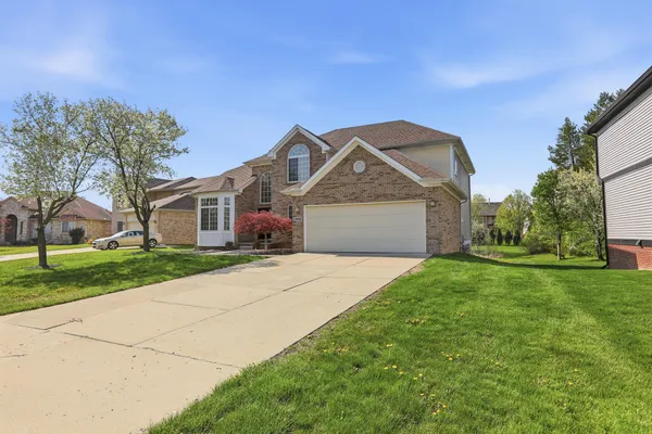 $3,295 | 26493 Isleworth Point, Southfield, MI 48034