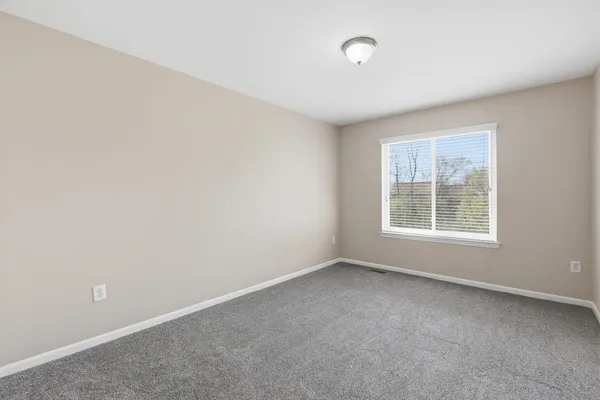 $3,295 | 26493 Isleworth Point, Southfield, MI 48034
