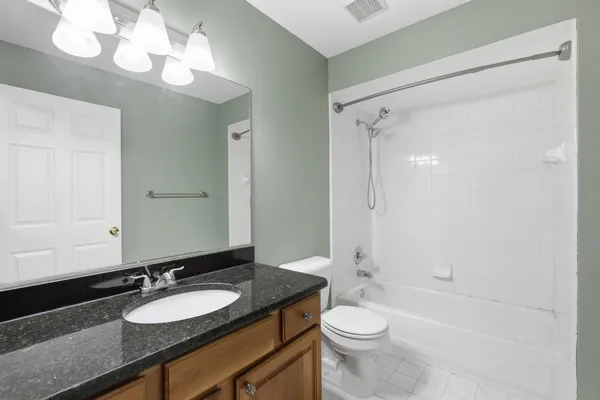 $3,295 | 26493 Isleworth Point, Southfield, MI 48034