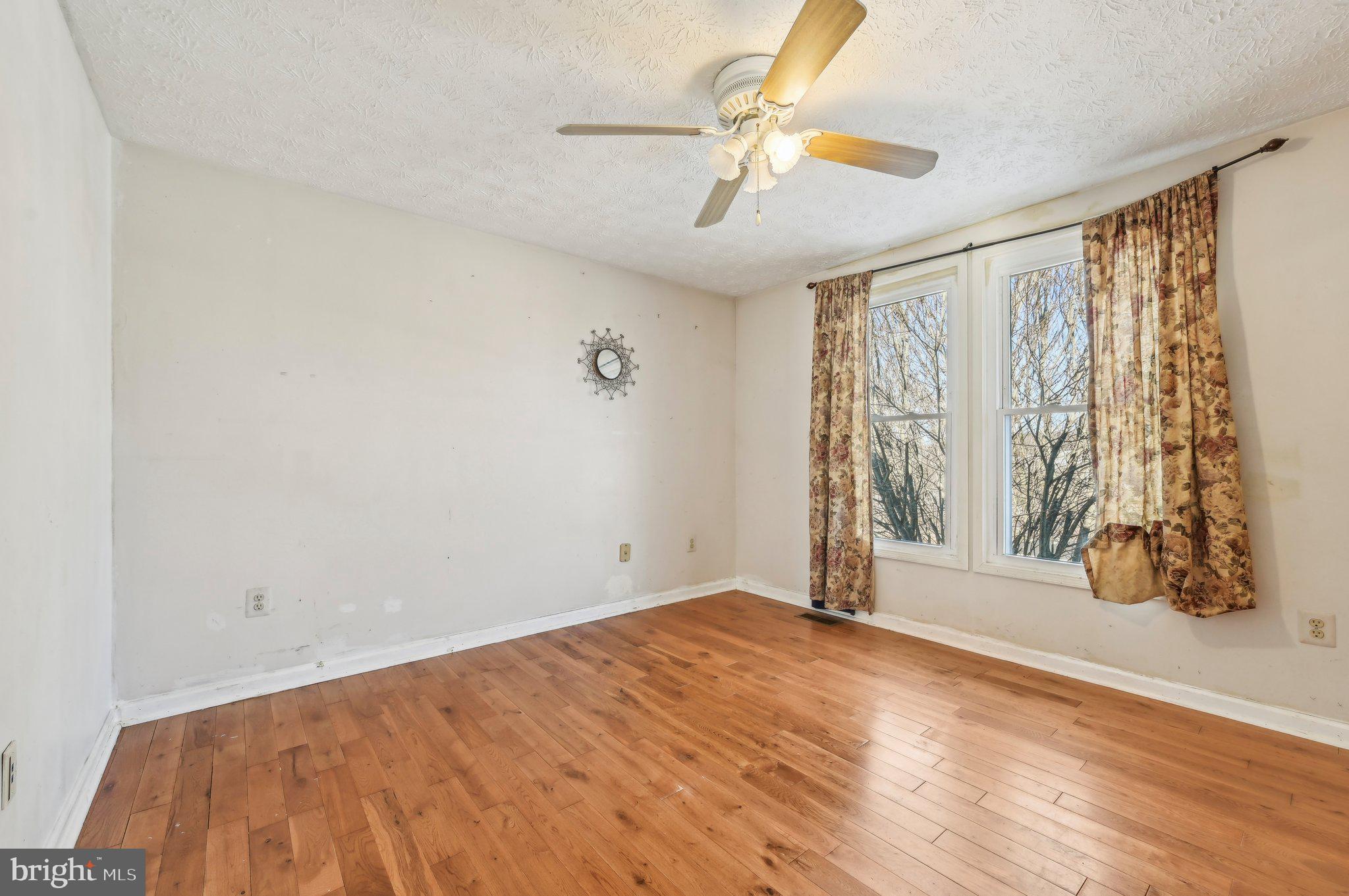 607 Northview Road Mount Airy, MD 21771 - Photo 12 of 45 Primary Bedroom