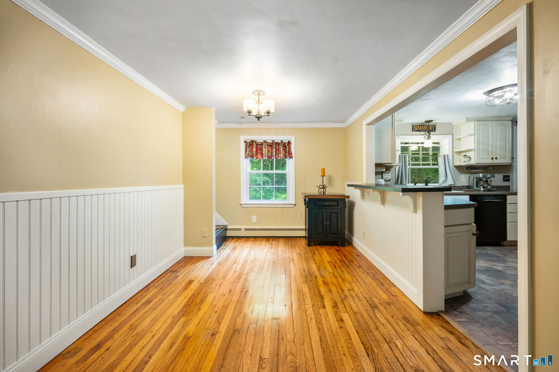 44 Climax Road Simsbury, CT 06070 - Photo 9 of 40 Gallery Image 9