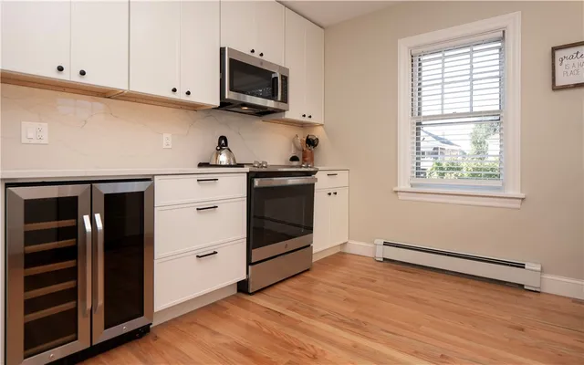 $4,000 | 45 Ayrault Street, Unit 5, Newport, RI 02840