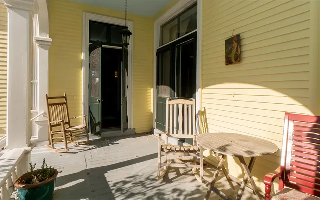 $4,000 | 45 Ayrault Street, Unit 5, Newport, RI 02840