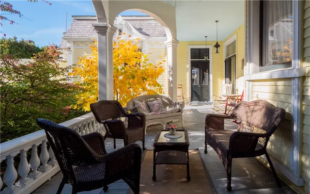 $4,000 | 45 Ayrault Street, Unit 5, Newport, RI 02840