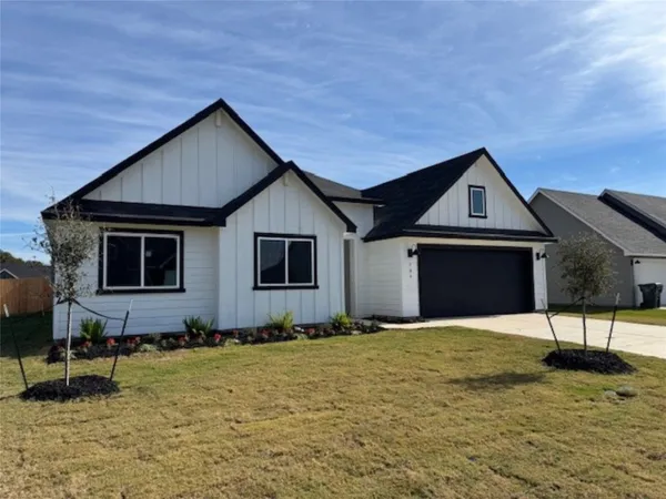 $3,395 | 709 Tranquility Lane, Fredericksburg, TX 78624