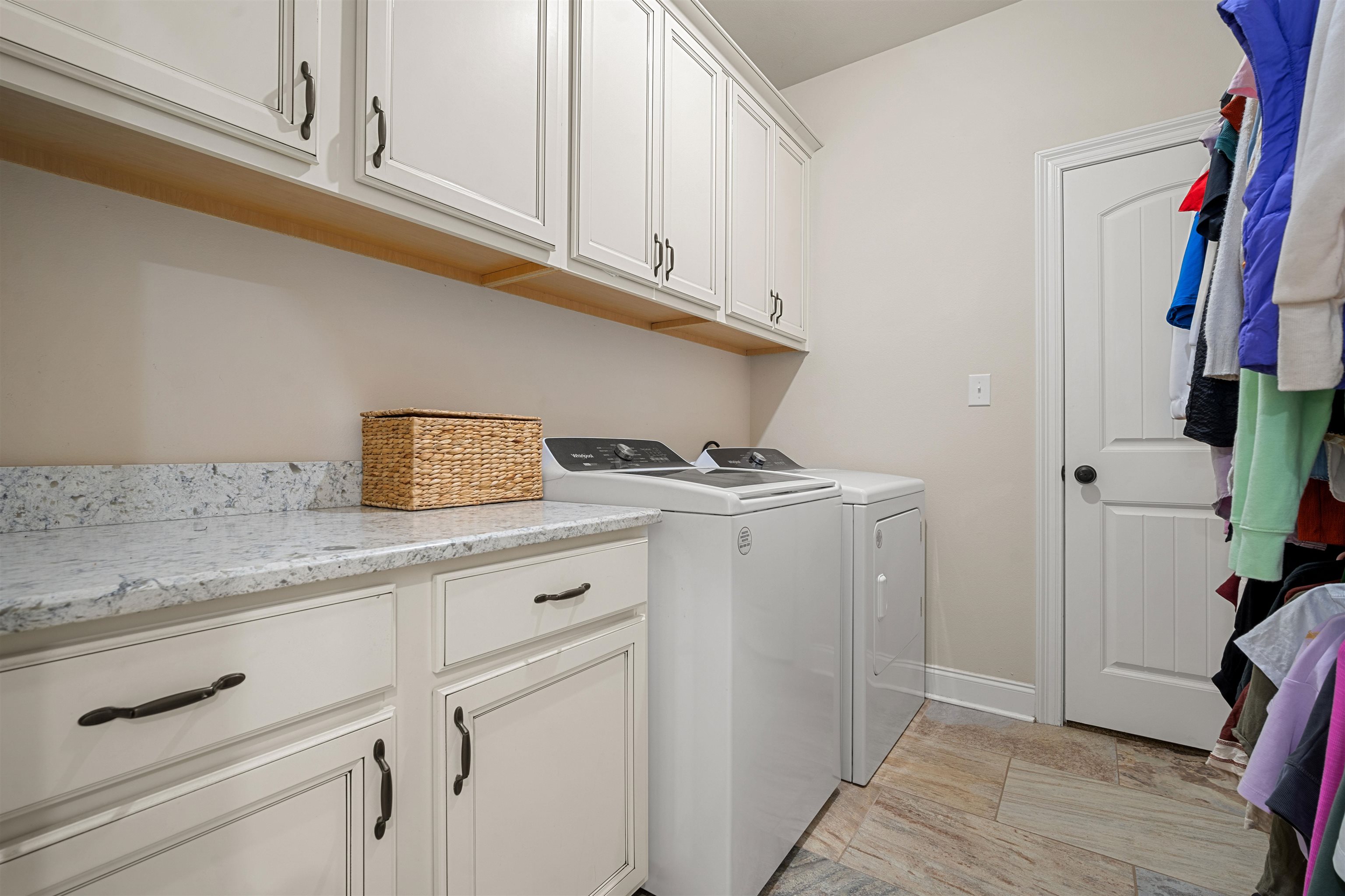 24582 Caleb Court Daphne, AL 36526 - Photo 33 of 39 Laundry