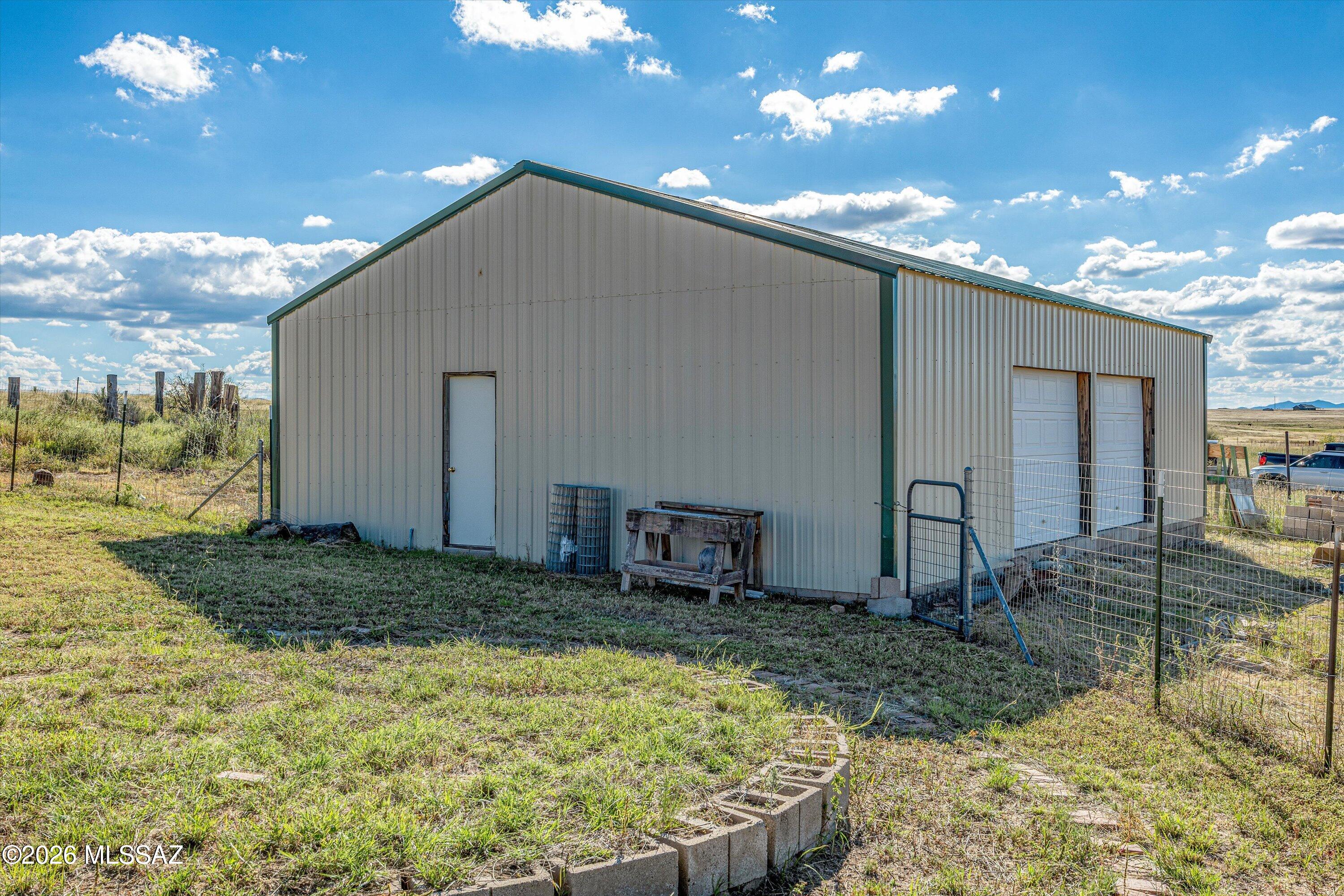 419 Elgin Road Elgin, AZ 85611 - Photo 25 of 33 32-Garage