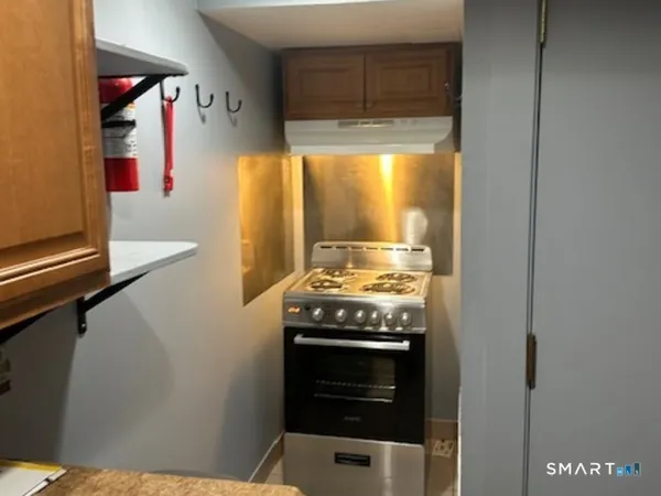 $1,650 | 2136 Barnum Avenue, Stratford, CT 06615