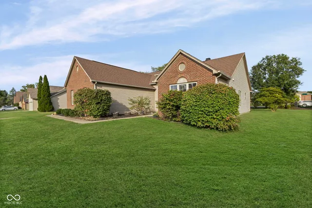 $365,900 | 14901 Windmill Drive, Carmel, IN 46033