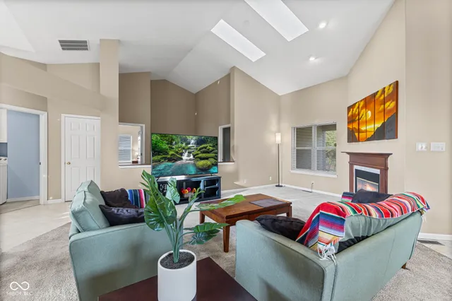 $365,900 | 14901 Windmill Drive, Carmel, IN 46033